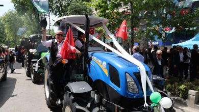 Cumhuriyet Bulvarı Çiftçilerin Korteji ile şenlendi
