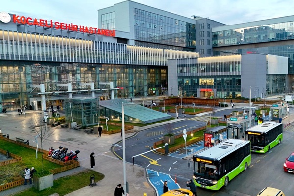 Şehir Hastanesi’ne 12 İlçeden Direkt Ulaşım Dönemi Başladı