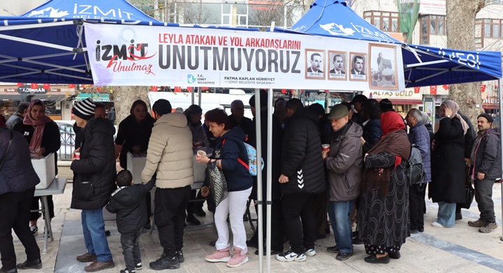 Fevziye Camii helva ikramı
