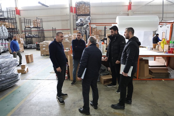 Kartepe’de Ruhsat Denetimi İşletmeler Mercek Altında