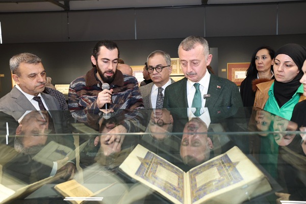 Mukaddes Emanetler ve Ramazaniyyeler Sergisi açıldı