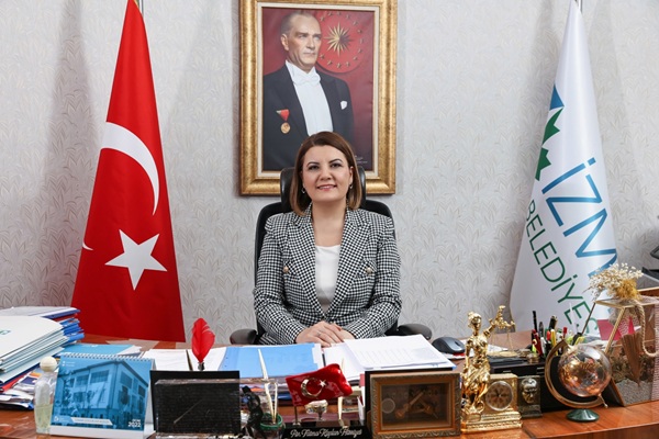 Fatma Kaplan Hürriyet İzmit Belediye Başkanı