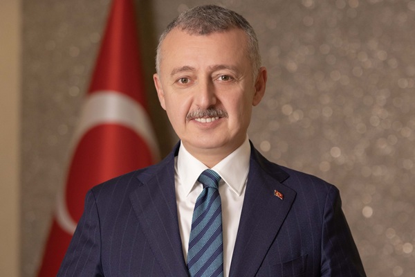 Tahir Büyükakın - Kocaeli Büyükşehir Belediye Başkanı