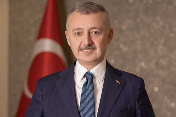 Tahir Büyükakın - Kocaeli Büyükşehir Belediye Başkanı