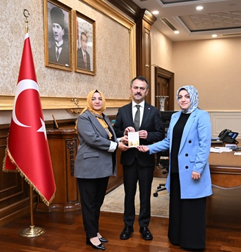 Çayırova Glutensiz Yaşam Derneğinden Vali İlhami Aktaş'a Davet