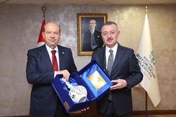 Ersin Tatar, Başkan Büyükakın'a konuk oldu