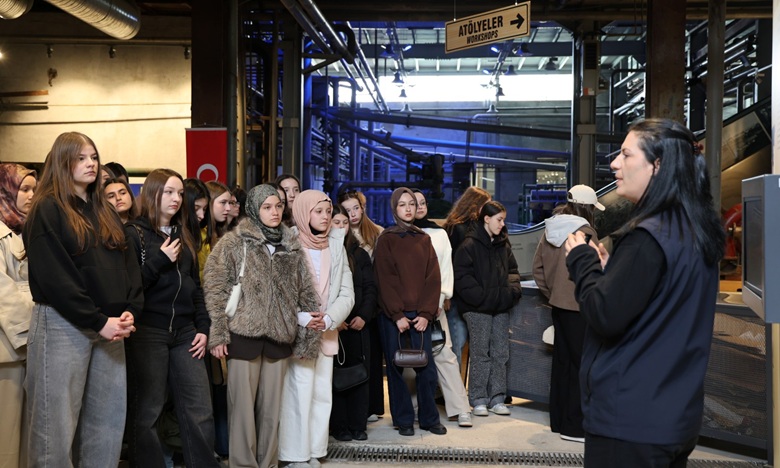 İskeçeli gençler, Büyükşehir'le Kocaeli'yi keşfetti