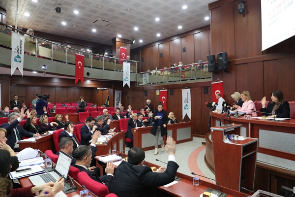 İzmit Belediyesi Meclisi’nde Görev Dağılımı yapıldı