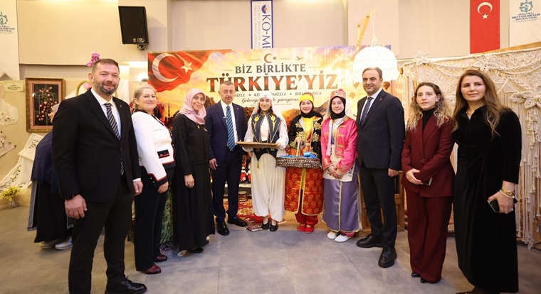 Büyükakın Başiskele KO-MEK Sergi Açılışında bulundu
