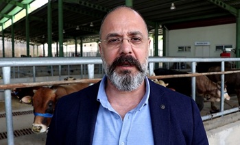 İzmit Belediyesi Veteriner İşleri Müdürü Dr. Mehmet Çetinkaya