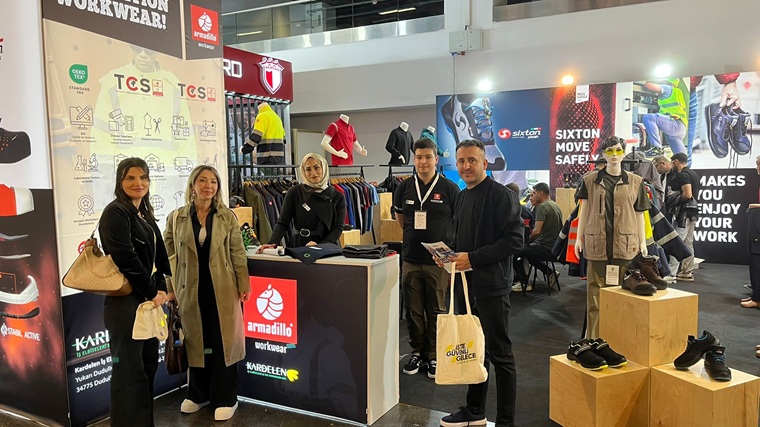 Kocaeli Büyükşehir İSG Profesyonelleri TOKocaeli Büyükşehir İSG Profesyonelleri TOSH Expo’da stantları ziyaret ettilerSH Expo’da stantları ziyaret ettiler
