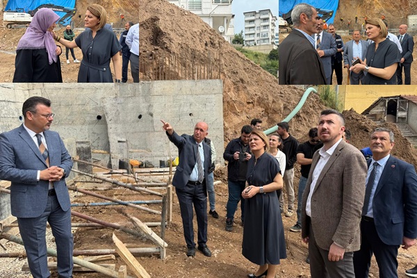 Topçular Mahallesi Açıklaması - Başkan Hürriyet alanda incelemelerde bulunarak vatandaşlarla görüştü
