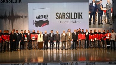 Vali Aktaş 'Sarsıldık Sarıldık' Programına Katıldı