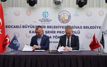 Büyükakın imzaladı: Kocaeli ile Sivas 'Kardeş Şehir' oldu