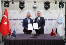 Büyükakın imzaladı, Kocaeli ile Sivas 'Kardeş Şehir' oldu