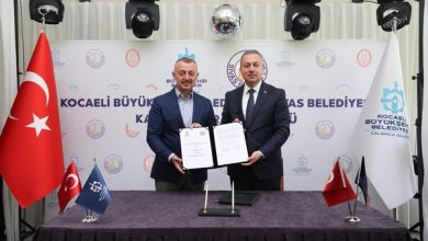 Büyükakın imzaladı, Kocaeli ile Sivas 'Kardeş Şehir' oldu