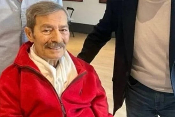 Coşkun Sabah, Hürriyet Gazetesi, Jülide Kural, Kadir İnanır, sağlık durumu, yoğun bakım, zatürre teşhisi