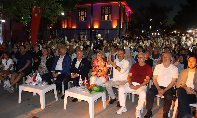 Kapanca Sokak Festivali İzmit’in Kurtuluş Coşkusuyla sona erdi