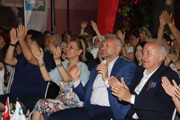 Kapanca Sokak Festivali İzmit’in Kurtuluş Coşkusuyla sona erdi