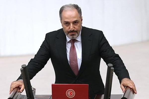 Yeneroğlu: “Köklü Gazetelerin Kapanması Sektörün Değil Yerel Demokrasininde Kaybıdır”