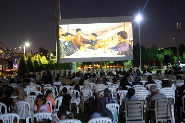 Açık Hava Sinema Geceleri Yaz Akşamlarına Renk Katıyor