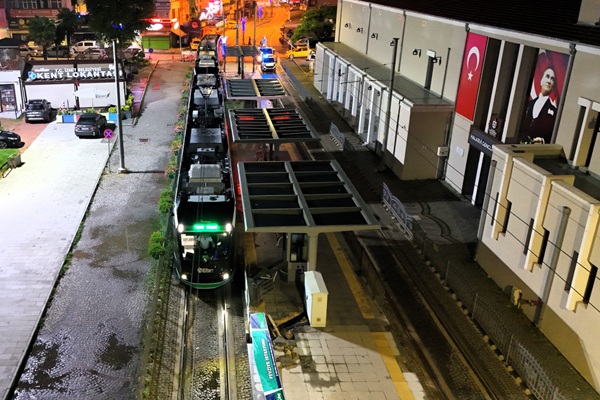 Akçaray’da çift dizi tramvayla yeni ulaşım dönemi