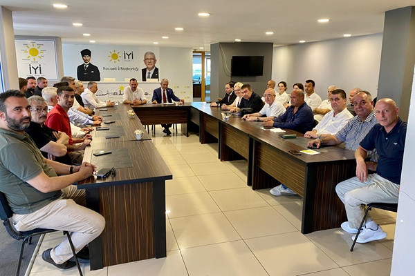 İYİ Parti Kocaeli Olağanüstü Toplandı