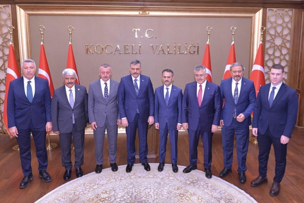 İçişleri Bakanı Çiftçi Kocaeli Valiliğini Ziyaret Etti