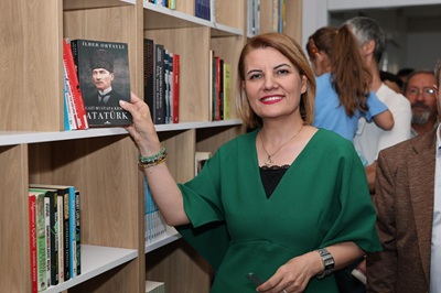 İzmit Belediyesi Yahya Kaptan Kütüphanesi Açıldı
