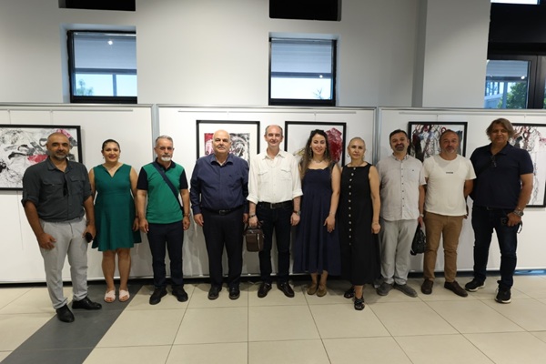 Kartepe Sanat Evi Yeni Bir Sergiye Kapılarını Açtı