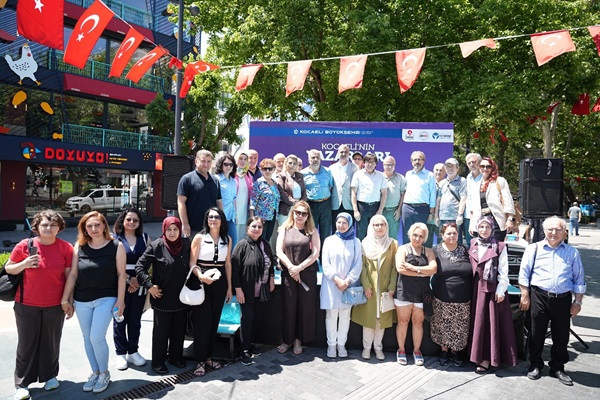 "Kocaeli’nin Yazarlar Fuarı" ikinci kez okurlarıyla buluştu