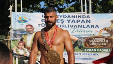 Tarihi Namazgâh Yağlı Güreşleri'nde Altın Kemer Seçkin Duman'ın