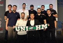 Üni Hodri Meydanın Yeni Başkanı Görevde