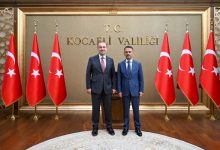 Ak Parti Kocaeli İl Başkanı Şahin Talus Vali İlhami Aktaş'ı Ziyaret Etti