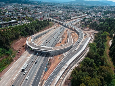 Başiskele Kavşağında trafiğe 8 saatlik mola