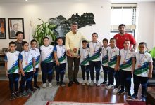 Başkan Kocaman Şampiyon Güreşçilerle Buluştu