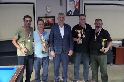 Gölcük’te Zafer Bayramı Bilardo Kupası Heyecanı Sona Erdi