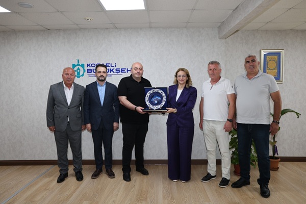 Gürcistan Kutaisi heyetinden Büyükşehir’e ziyaret