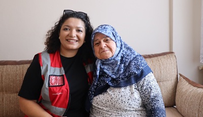 İzmit Belediyesi Evde Bakım Hizmetine Kesintisiz devam ediyor