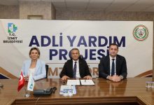 İzmit Belediyesi ile Kocaeli Barosu Adli Yardım Protokolünü yeniledi