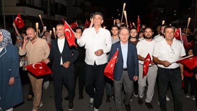 Kartepe’de 30 Ağustos Coşkusu Fener Alayıyla Taçlandı