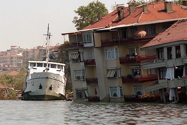 Kocaeli Depreme Karşı Bilimi Rehber alıyor