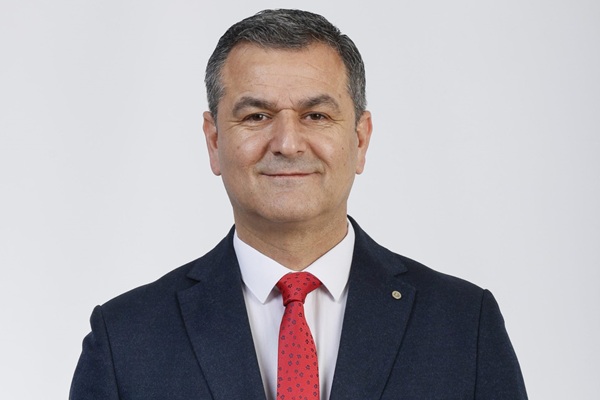 Obuz: "bizim işimiz gücümüz İzmit"