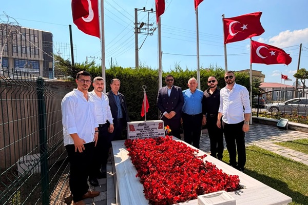 MHP Darıca'dan Şehitlik Ziyaret