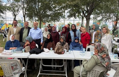 AK Parti İzmit Teşkilatı Piknikte Buluştu