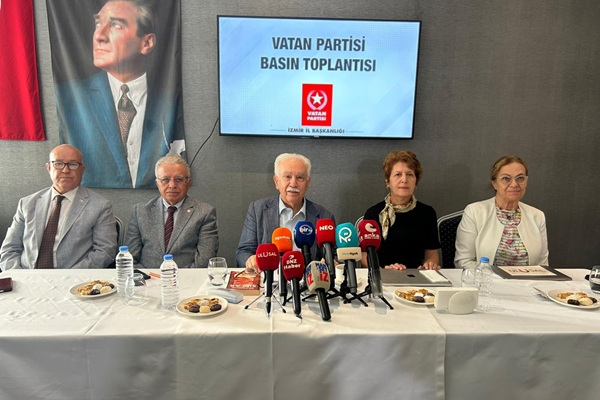 Perinçek: "Türkiye Ortaçağ ülkesi ve Gladyo kölesi olamaz"