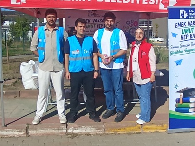 İzmit Belediyesi KPSS’ye giren adayları yine yalnız bırakmadı