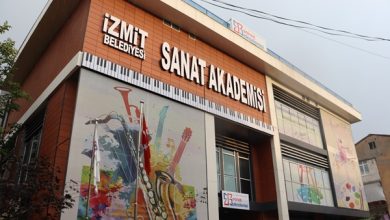 İzmit Belediyesi Sanat Akademisi’nde müzik ve koro başvuruları sürüyor
