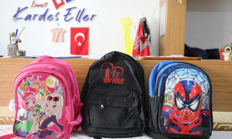 İzmit Belediyesinden öğrencilere kırtasiye desteği