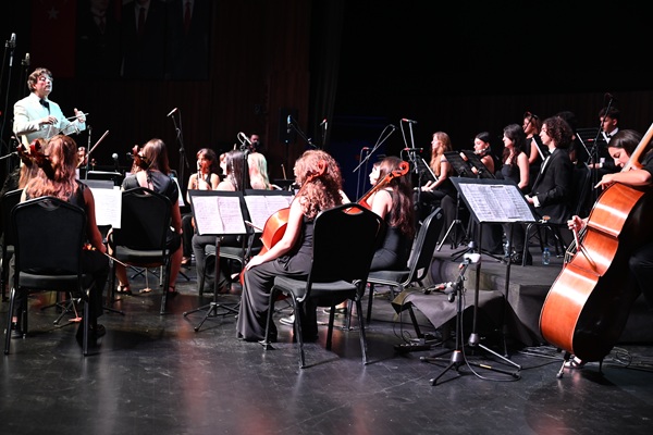 KSO Oda Orkestrası’nın ‘Yaza Veda Konseri’ gerçekleşti